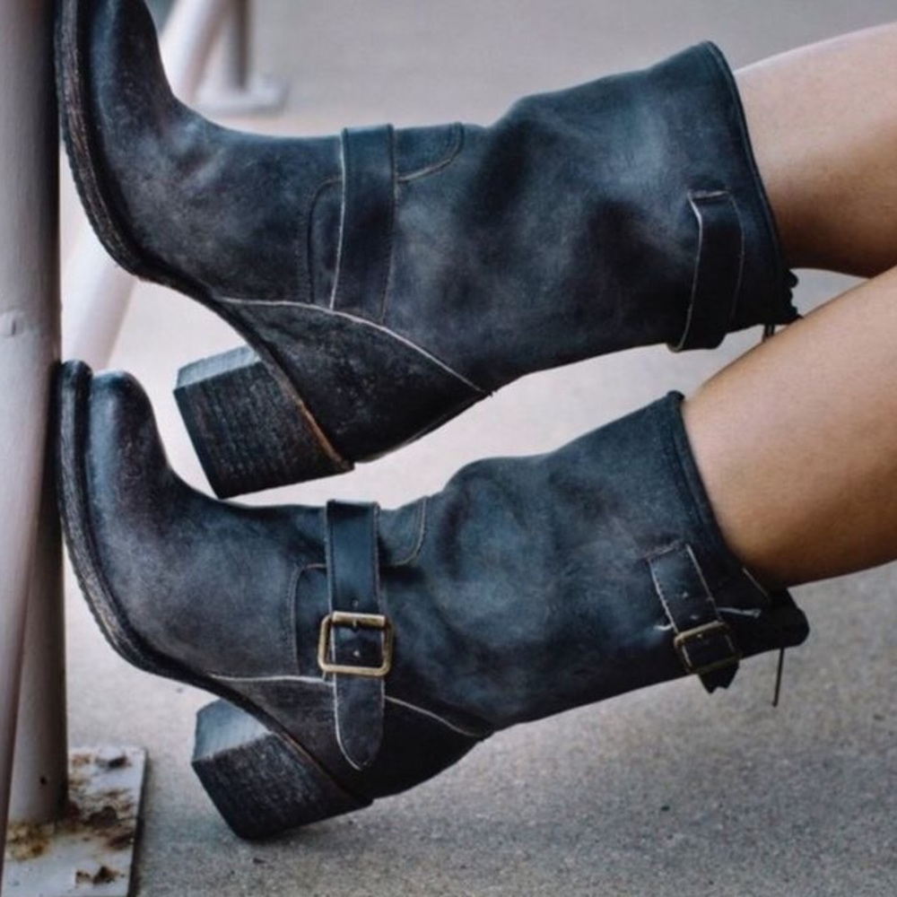 Freebird by Steven Boulder Biker Boot 🌻